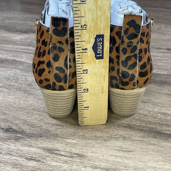 Very Volatile Women's 7 Gracemont Leopard Cheetah Print Leather Ankle Booties - Picture 5 of 8